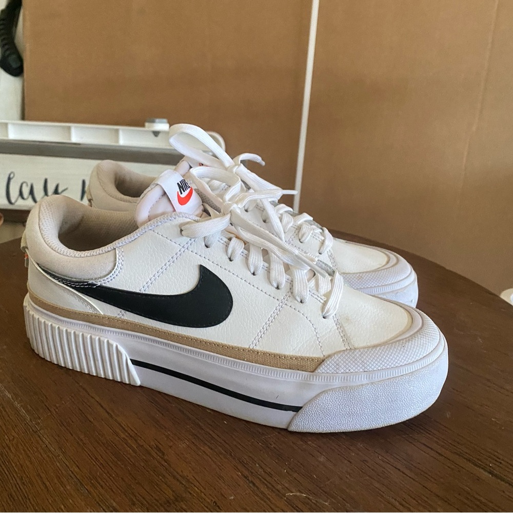 Nike court legacy lift 7.5